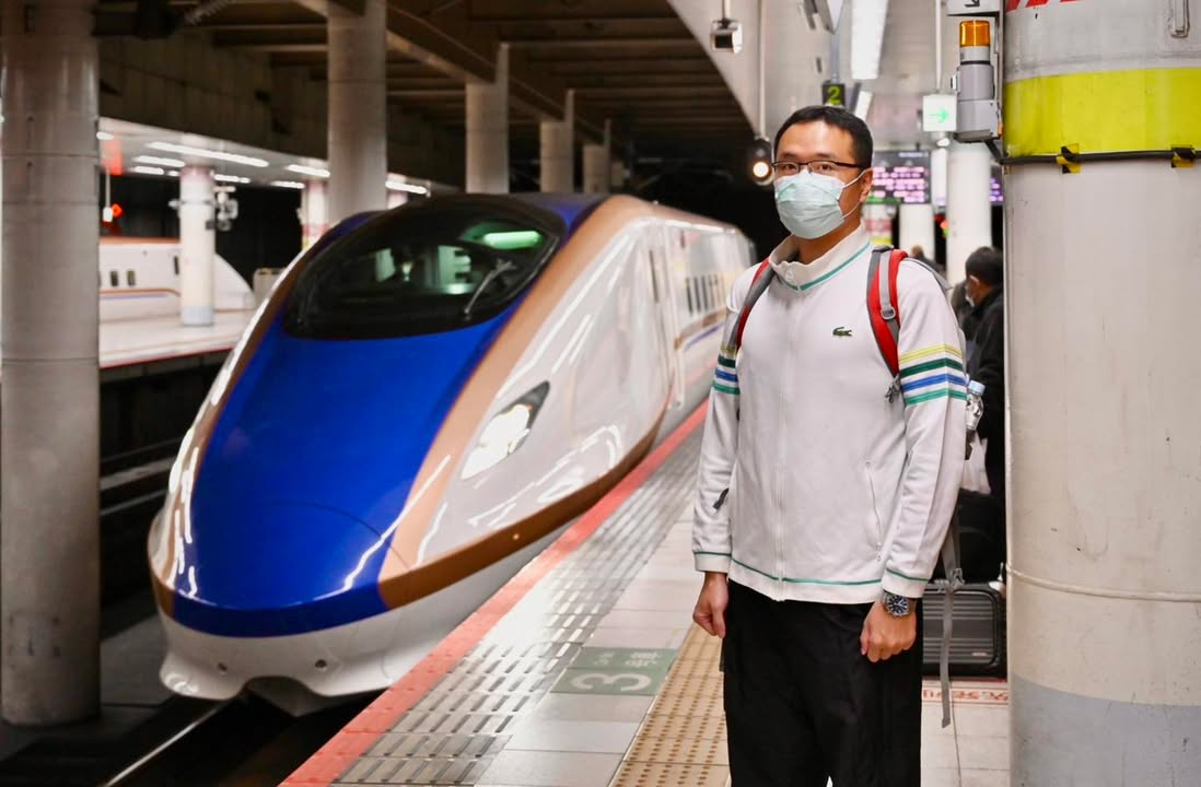 出發！

享用完豐盛的早餐，不是準備回國了，而是搭上新幹線，…